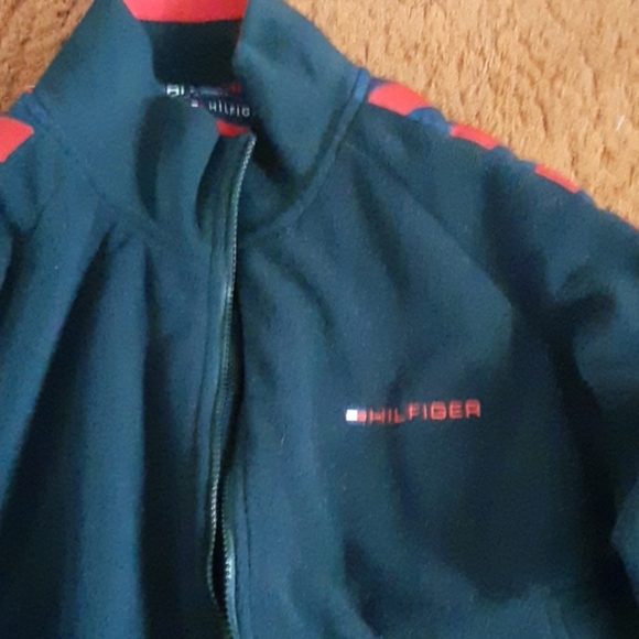 Tommy Hilfiger long sleeve jacket/fleece - Picture 2 of 7